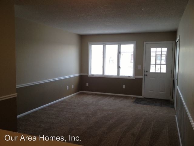 Building Photo - 8634 S Maplebrook Cir
