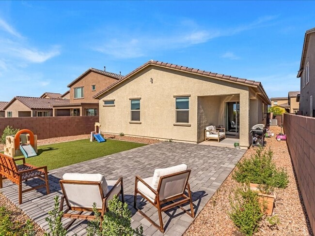 Foto del edificio - 7880 S Bonanza Park Dr