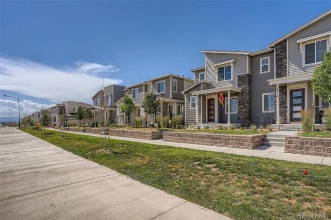 Building Photo - 3 bedroom in Commerce City CO 80022