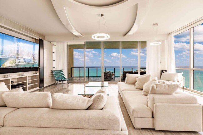 Building Photo - 17749 Collins Ave
