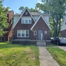 Building Photo - 15018 Hubbell Ave