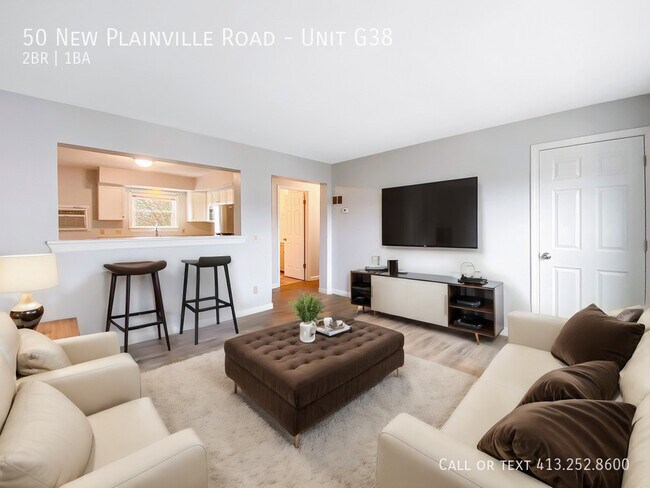 Foto del edificio - 50 New Plainville Rd