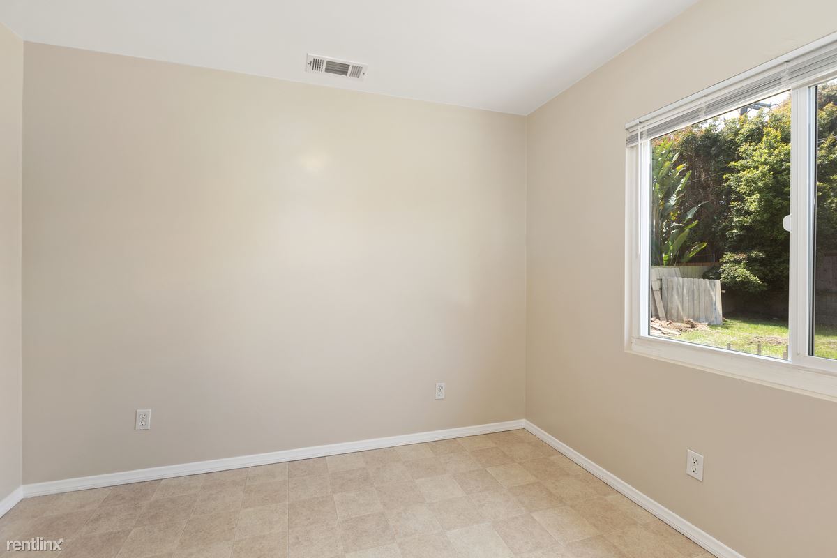 Primary Photo - 2 br, 1 bath House - 540 Catalina Boulevard