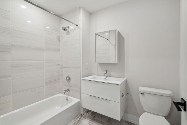 Interior Photo - The Dally
