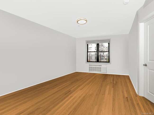 Building Photo - 3214 Johnson Ave