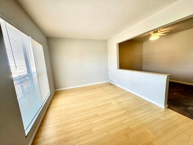 Foto del edificio - 5225 Southwest Ave