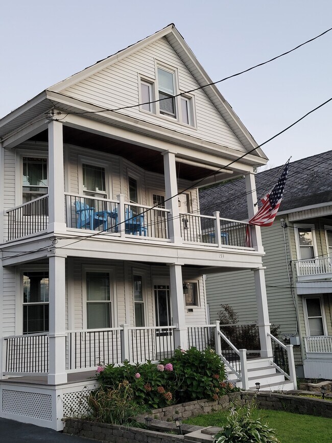 Foto del edificio - 153 Homestead Ave