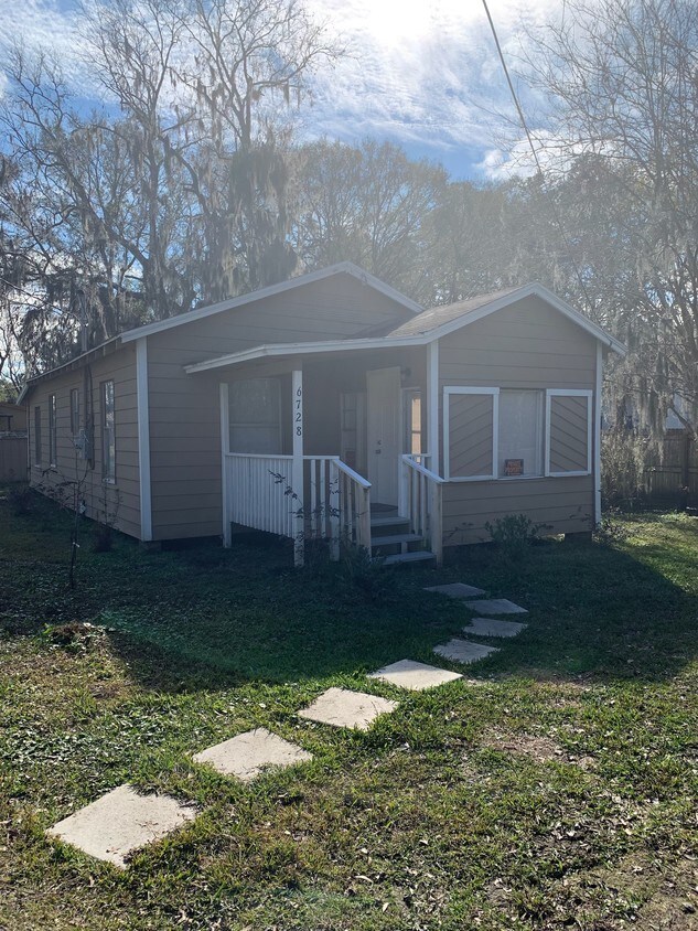 6728 Trout River Blvd, Jacksonville, FL 32219 House Rental in