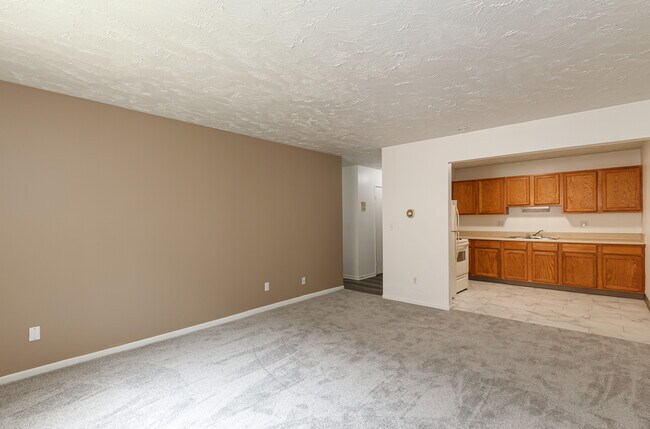 Vista desde la sala de estar - Colonial Place Apartments