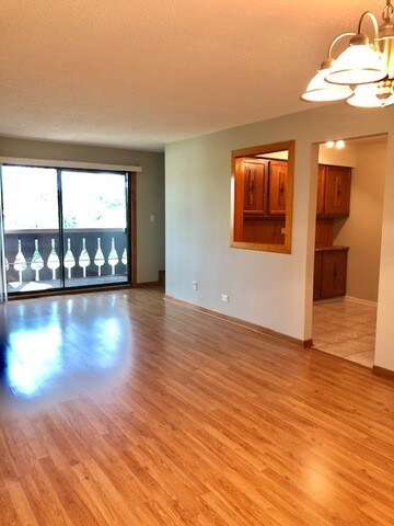 Building Photo - 18 Parkside Ct