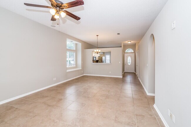 Foto del edificio - 3338 Ayrshire St