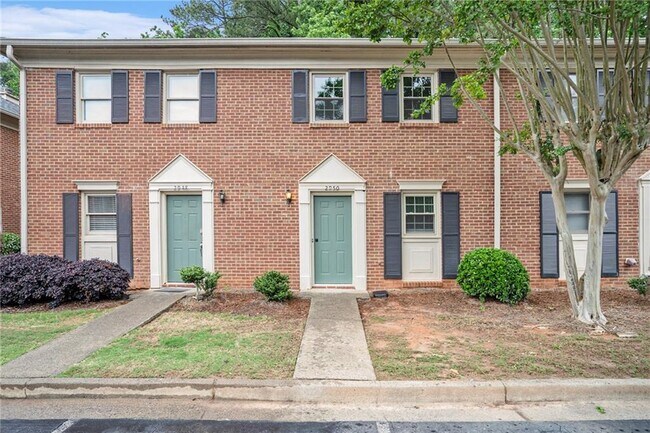 Foto del edificio - 2950 Webb Bridge Rd