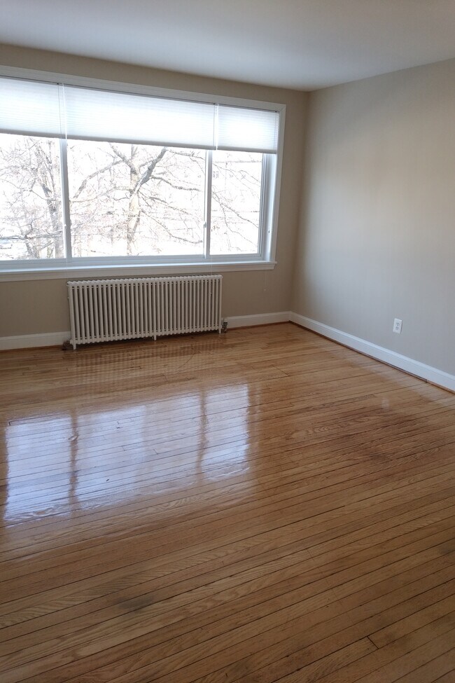 Foto del edificio - 4111 Nicholson St
