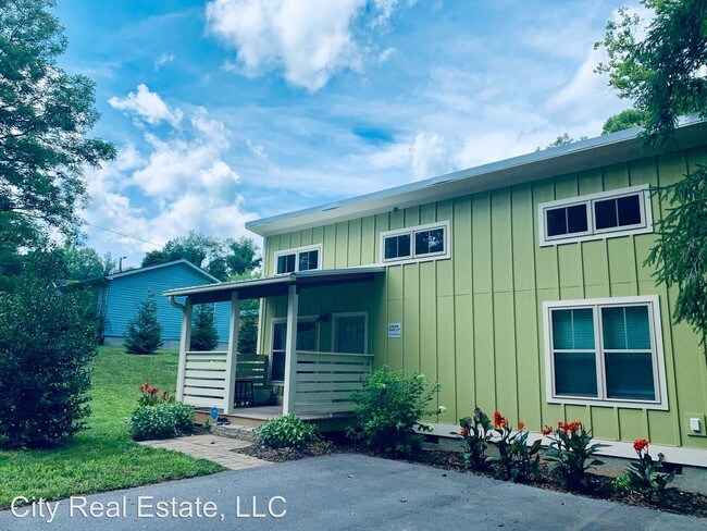 Building Photo - 3 br, 2 bath House - 217 London Road