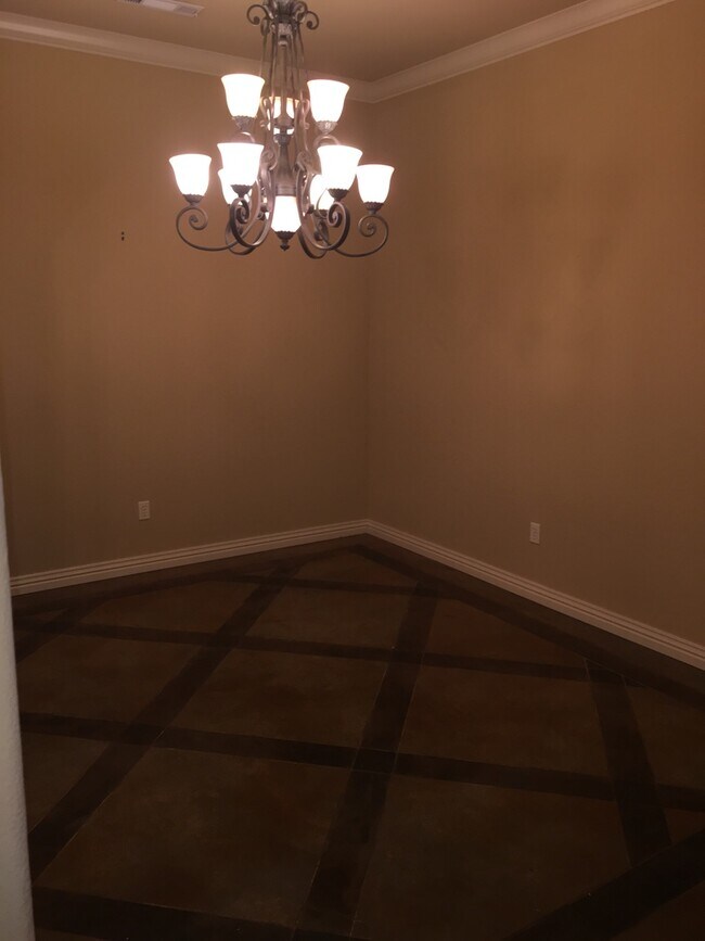 Building Photo - 4109 W Stoney Bend Dr
