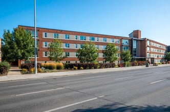 Building Photo - The New Mount Royal Apartments