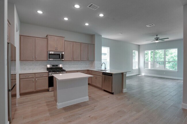 Building Photo - 601 C-Bar Ranch Trl