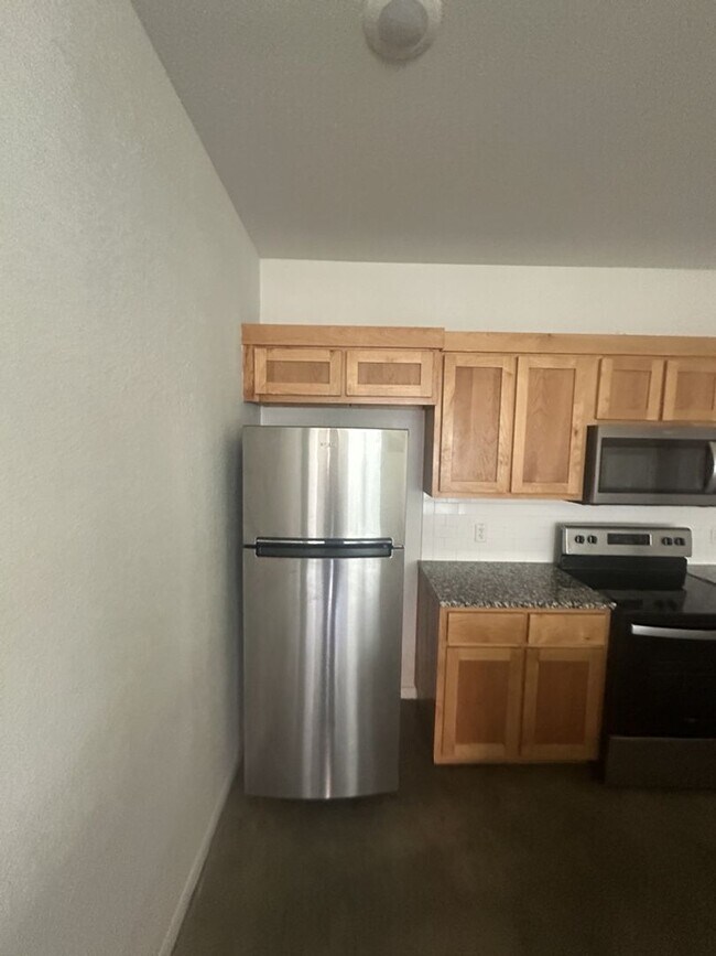 Foto del edificio - AVAILABLE NOW! (SECTION 8 ACCEPTED)