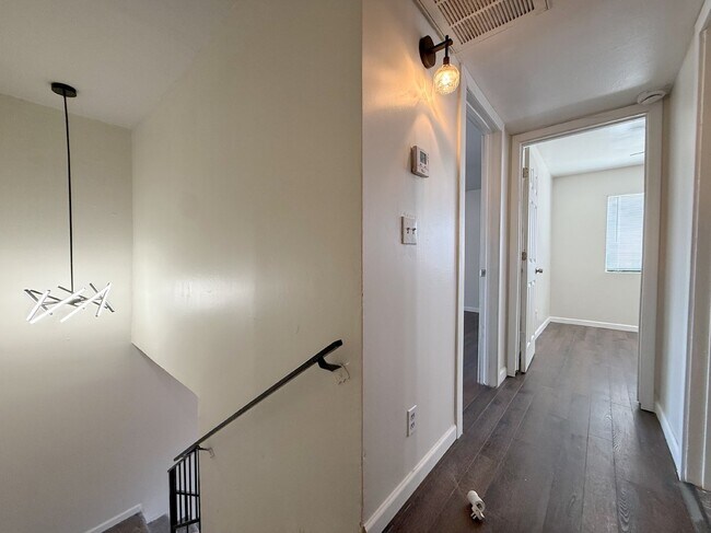 Foto del edificio - 5220 W Lynwood St