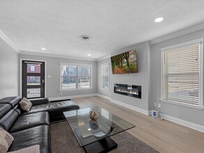 Building Photo - 2505 Truxillo St