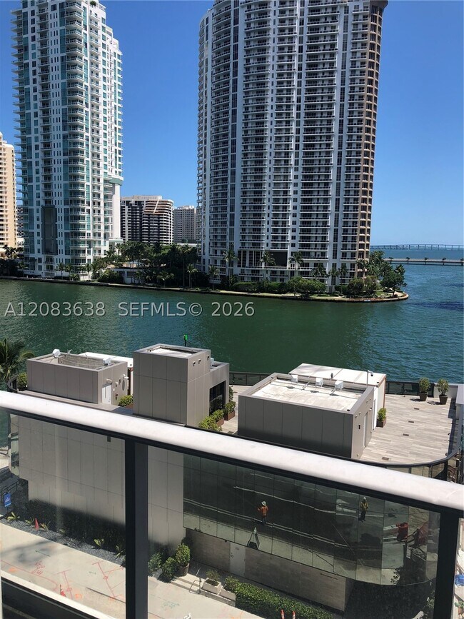 Building Photo - 300 S Biscayne Blvd