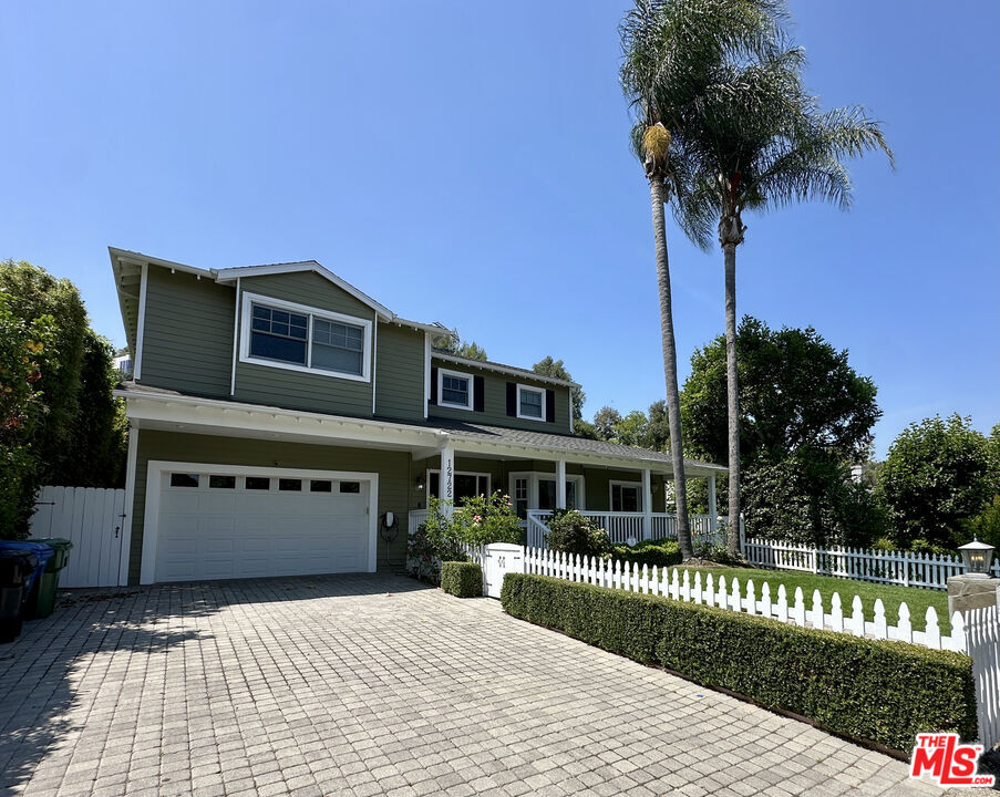 Foto principal - 12722 Halkirk St