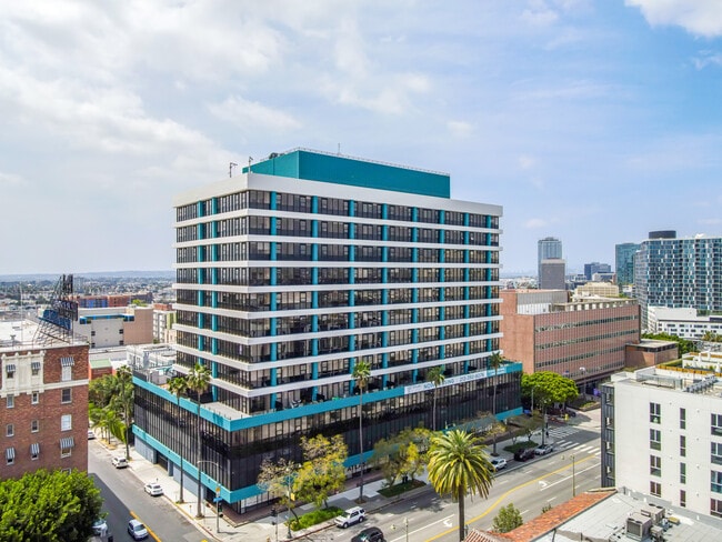 Building Photo - Atlas
