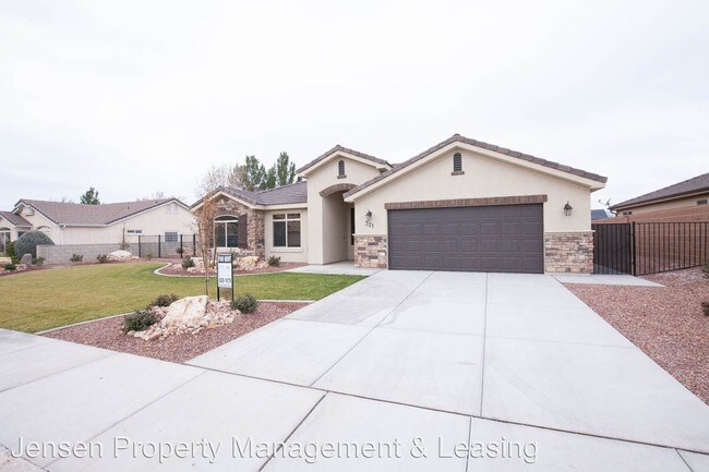 Building Photo - 3 br, 2 bath House - 321 Westridge