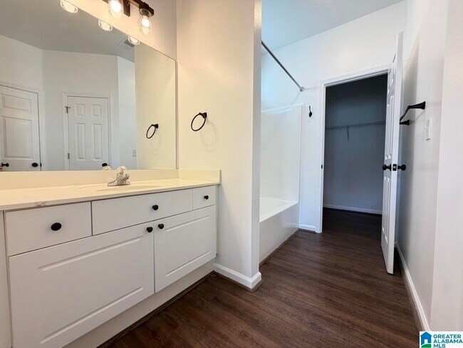 Foto del edificio - 1458 Amberley Woods Dr