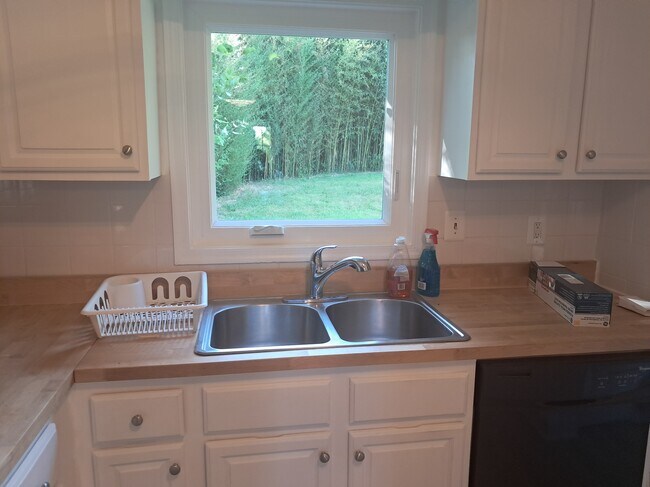 Foto del edificio - 1917 Plyers Mill Rd