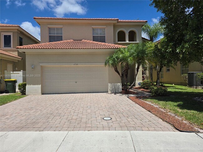 Foto del edificio - 1750 NE 37th Pl