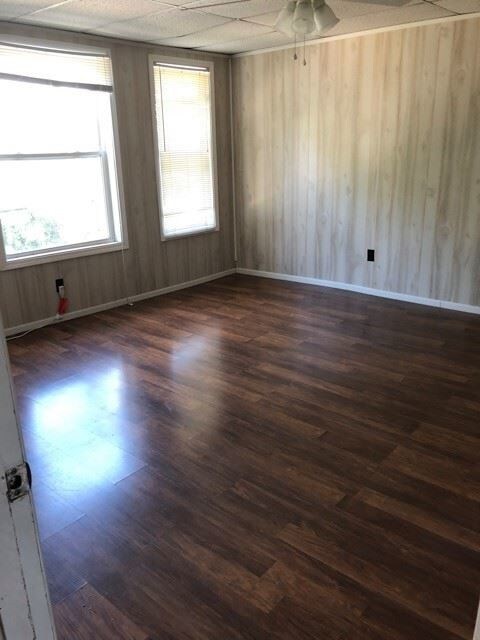 Foto del edificio - 318 Raymond St