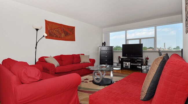 Building Photo - Central Park Place (B)