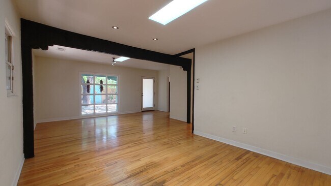 Foto del edificio - Coming Soon! Old Town Charm! 2 Bedroom Hou...