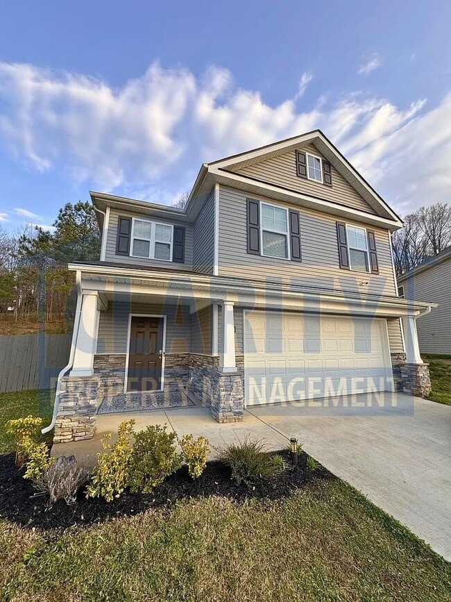 Building Photo - 3308 Harmony Ct NE