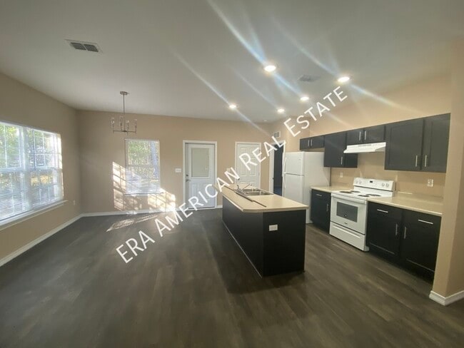 Foto del edificio - 708 Robinson Ave E