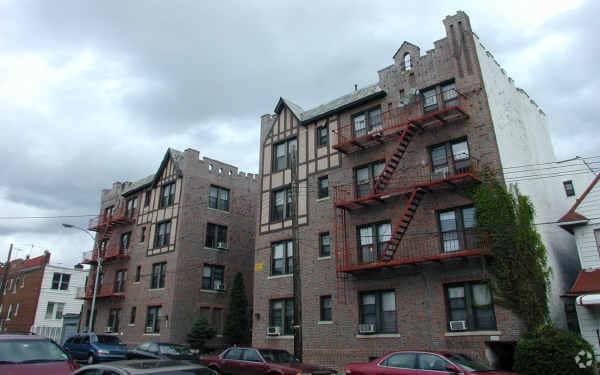 Building Photo - 665 88th St