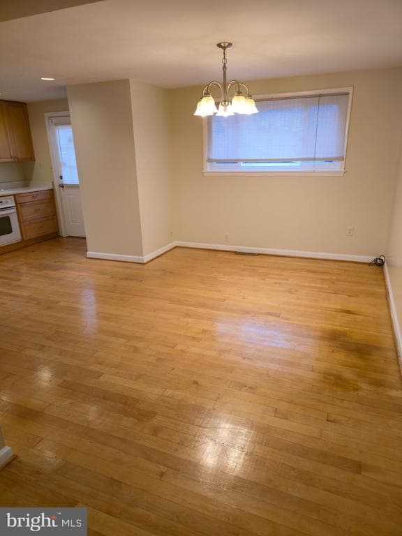 Foto del edificio - 6717 Greenspring Ave