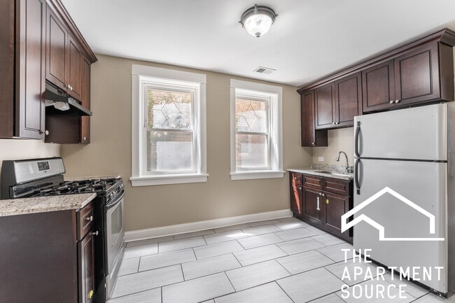 Photo - 2618 N Harding Ave Apartment