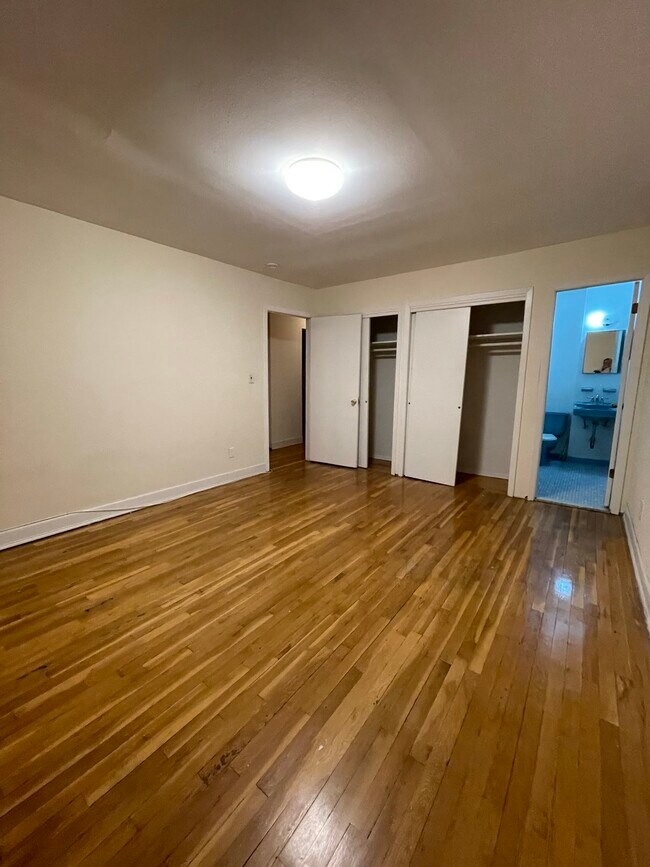 14402 38th Ave Unit 3, Flushing, NY 11354 14402 38th Ave Flushing, NY