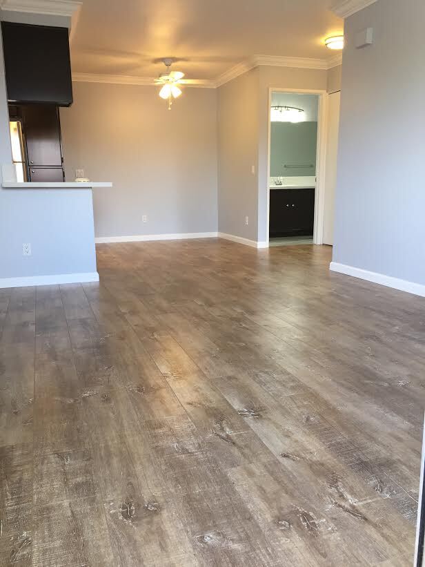 Building Photo - 207 Woodland Pkwy