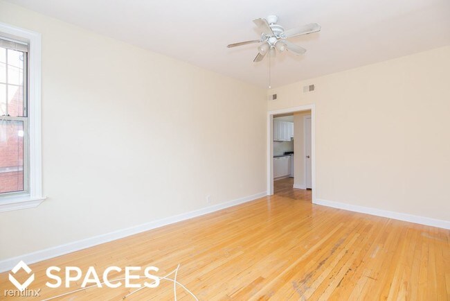 Building Photo - 550 W Aldine Ave