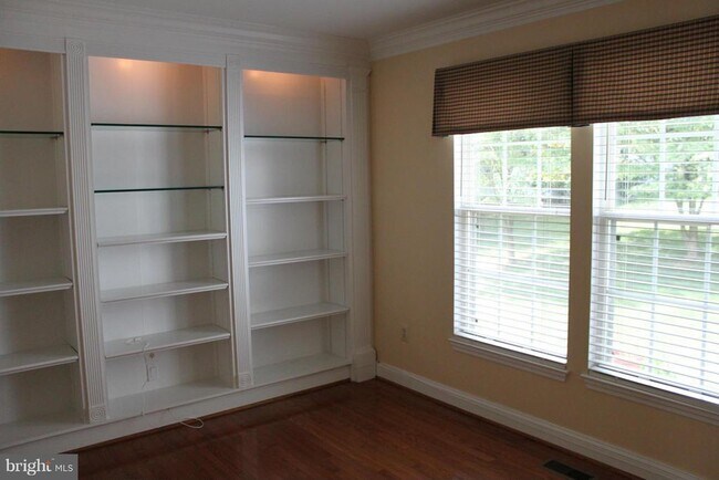 Building Photo - 12506 Seurat Ln