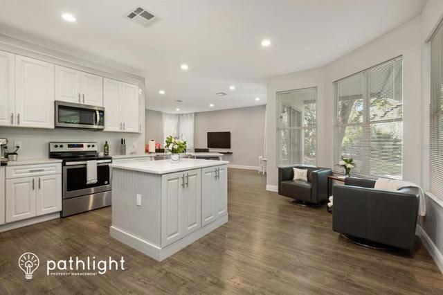 Building Photo - 956 Southern Oak Ln, Apopka, FL, 32712