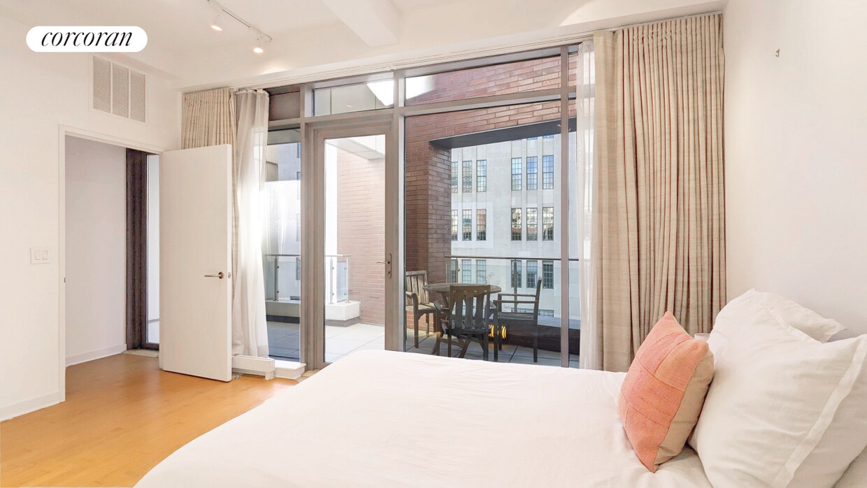 1 Northside Piers Unit THC, Brooklyn, NY 11249 Room for Rent in