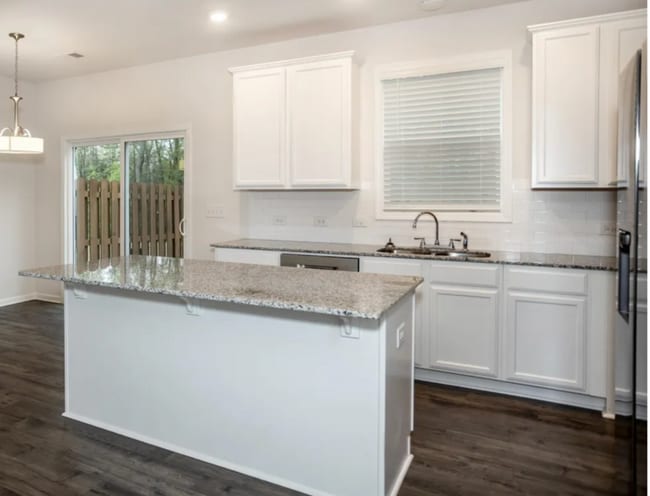 Building Photo - 203 Hartland Pl