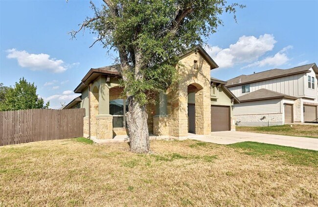 Foto del edificio - 13401 Larrys Ln