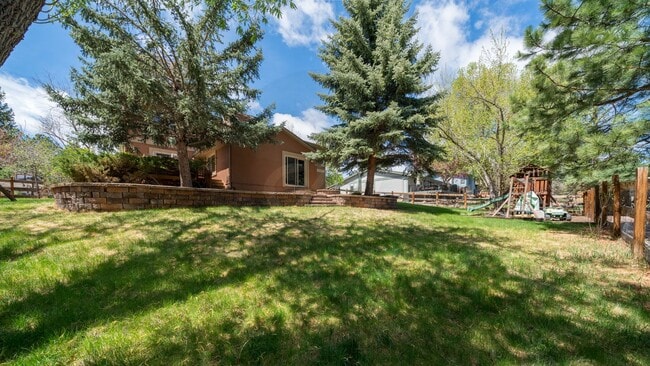 Foto del edificio - 5 Bedroom 3.5 Bath Home in Discovery @ Rockrimmon