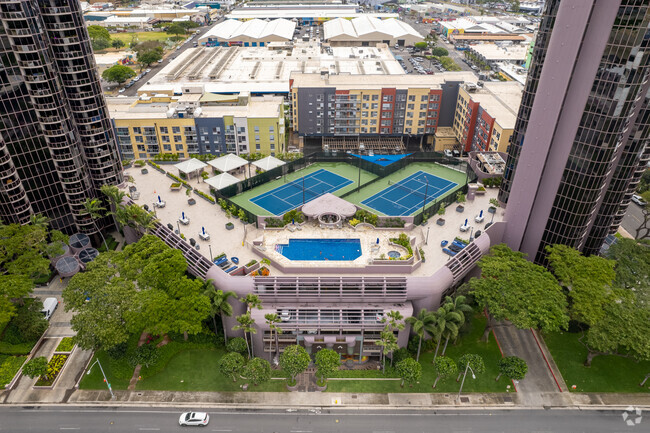 Building Photo - One Waterfront Towers