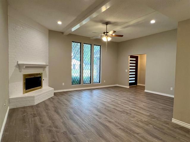 Building Photo - 1712 Tree House Ln